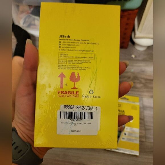 JETech tempered glass screen protector I phone 7 plus/8 plus - Picture 3 of 4